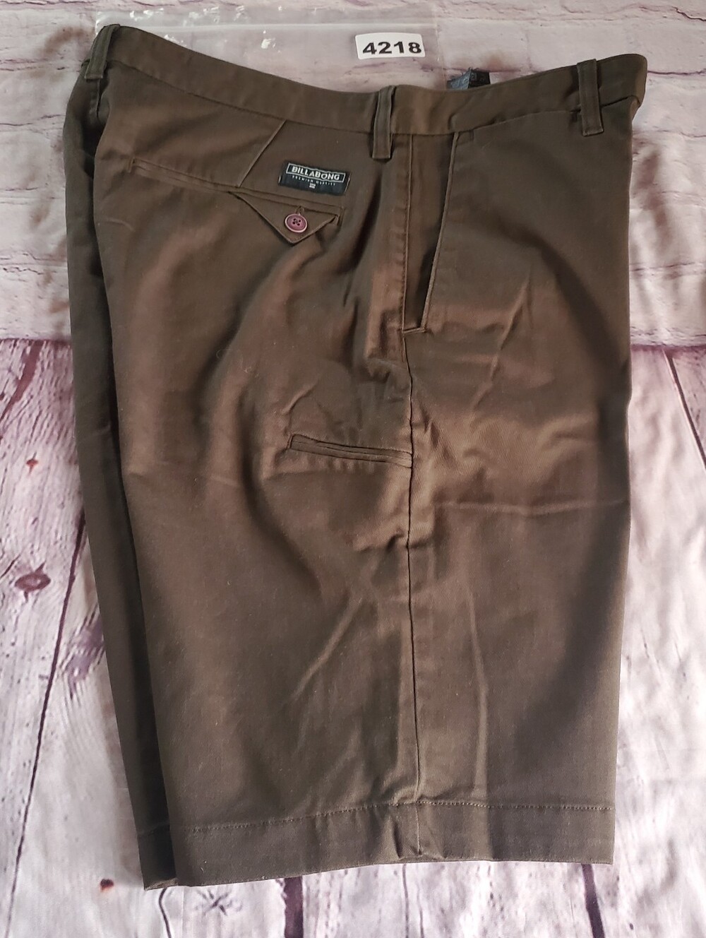 Billabong Men's Brown Bermuda Shorts Size 33 Preppy Back To School Casual